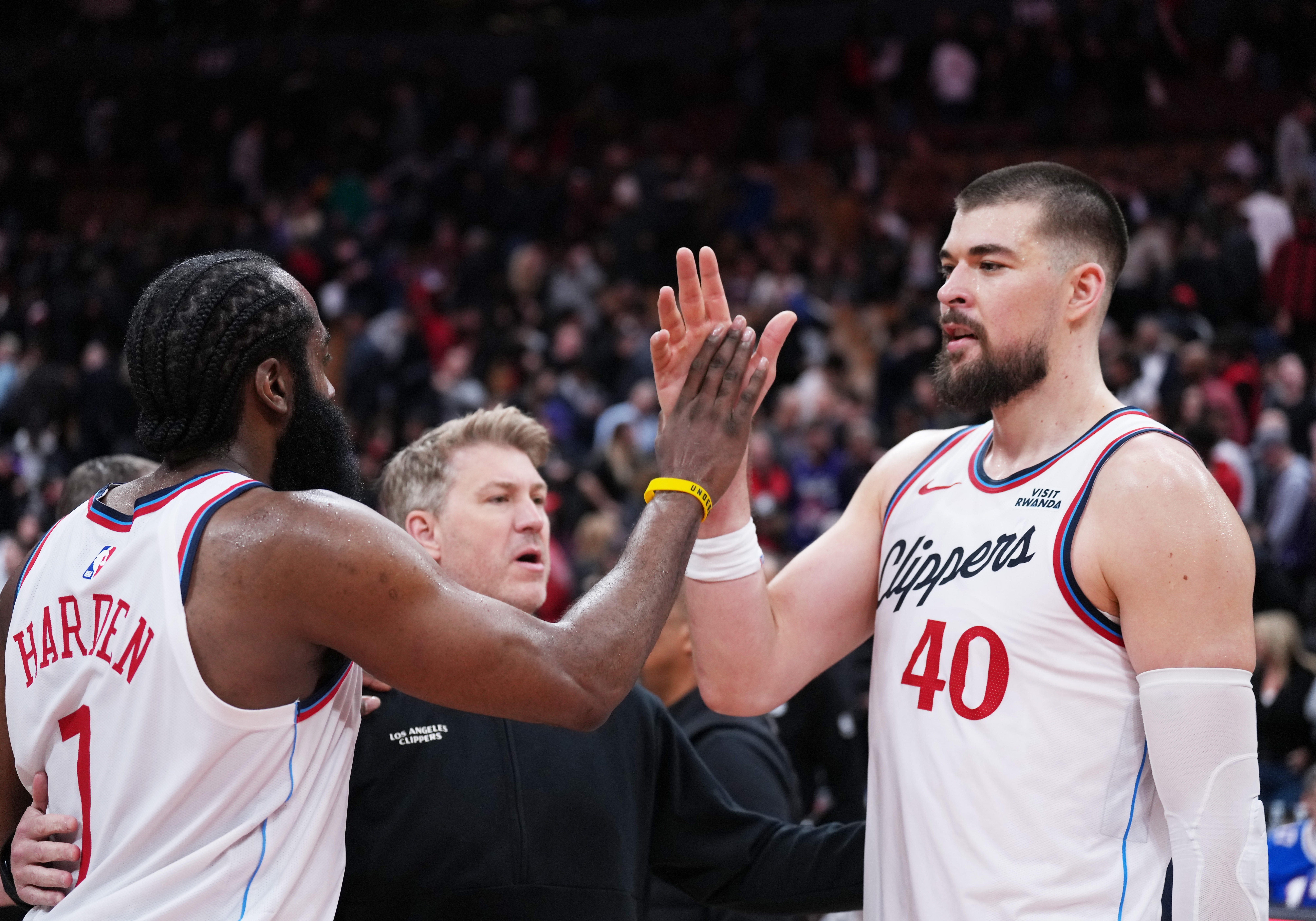 mk体育首页-哈登：我告诉祖巴茨需要他打出20分15板的表现 篮下要强硬终结