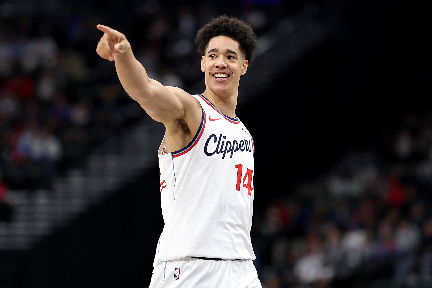 卢:尼德豪泽的防守能改变比赛 他接下来需多投篮&多参与挡拆外弹